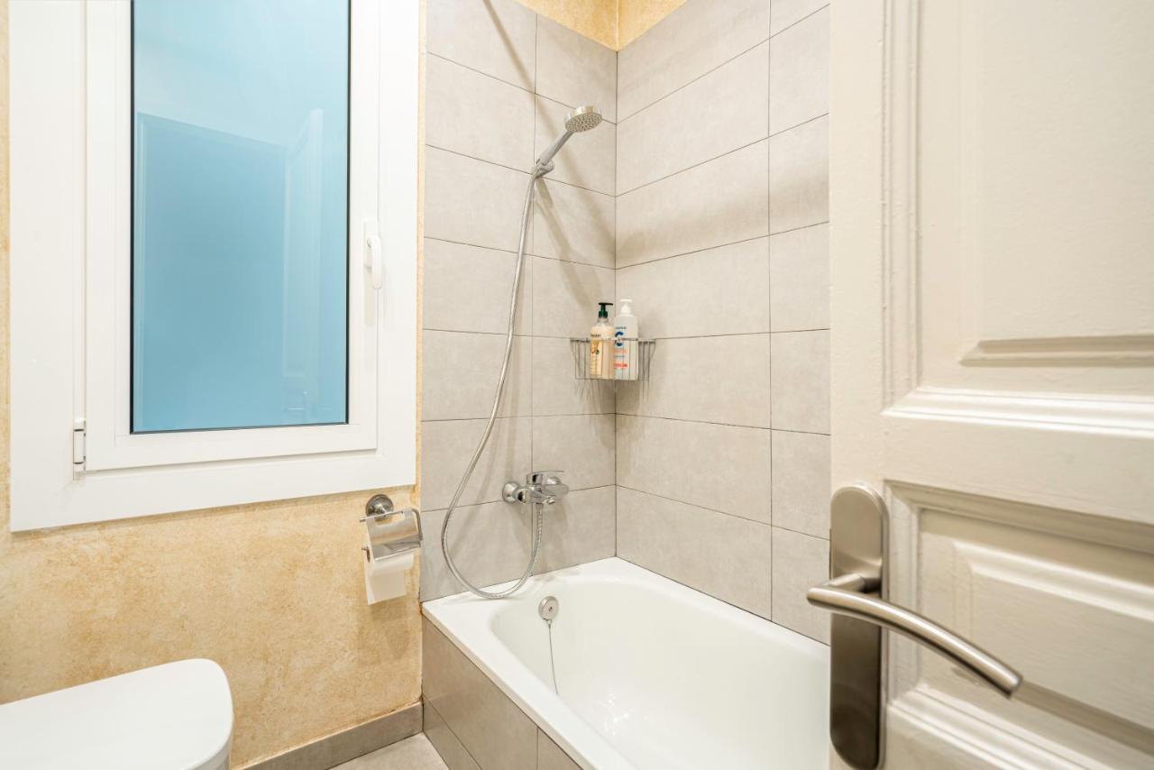 Sagrada Familia C&D Lovely Apartment Barcelona Exterior photo